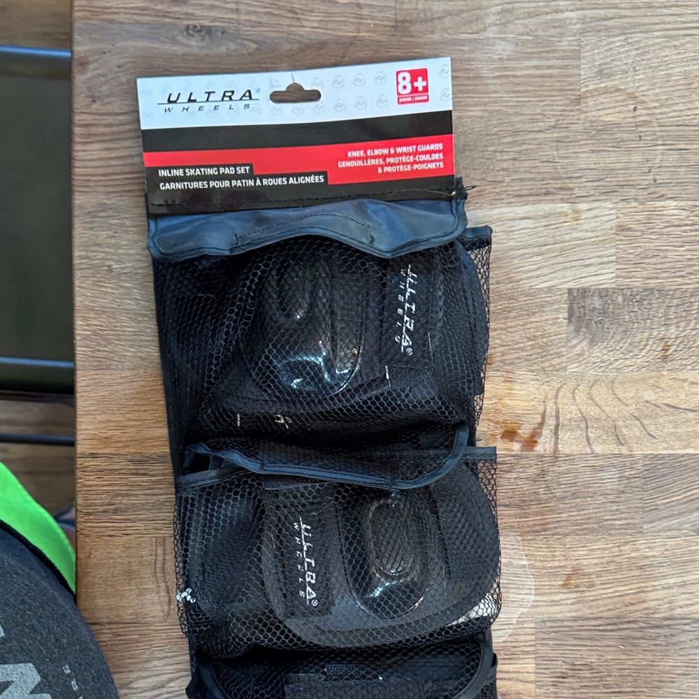 Ultra Wheels Inline Skating Pad Set Black